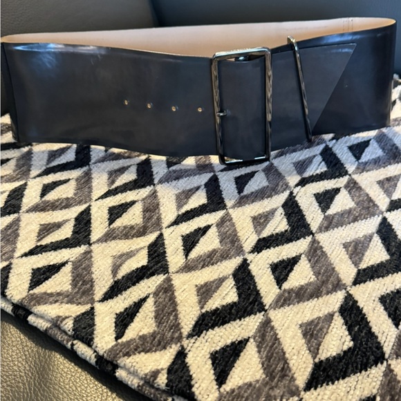 MaxMara Leather Belt - Picture 2 of 7